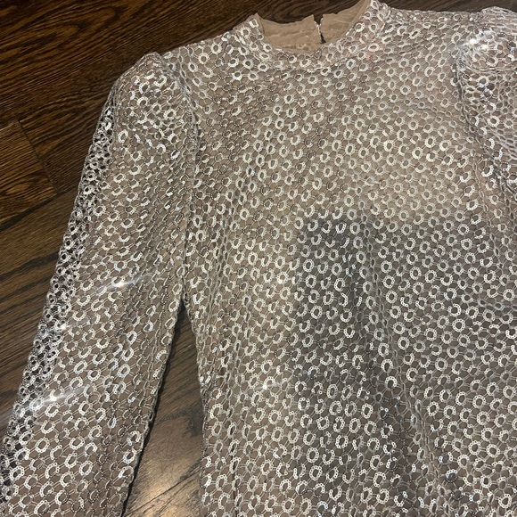Camila Coelho Sparkling Holiday Top (Size Medium) - Picture 6 of 8